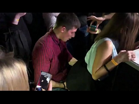 ❤️ Ezigbo mmekọahụ na ụlọ oriri na ọṅụṅụ Russia. 18-afọ Russian girl na ike na ikpu iberibe na a abalị ❤❌  na%ig.yespornpics-com.ru ❌️